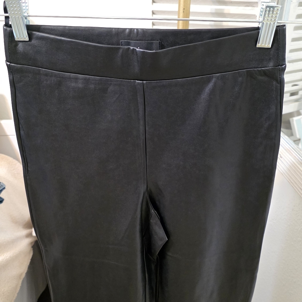 🆕️ Aritzia Upstage Flared Vegan Leather Pant - Picture 7 of 16